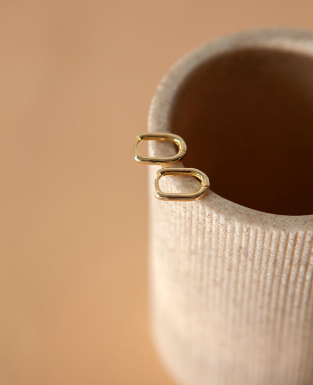 Rectangle hoop earrings