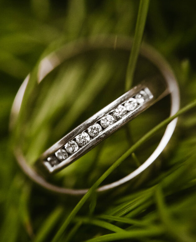 Diamond wedding bands